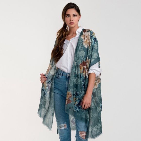 ONE BLESSED NANA Tops - NWT **BOUTIQUE**FLORAL PRINT  KIMONO  OSF ALL 0-3X